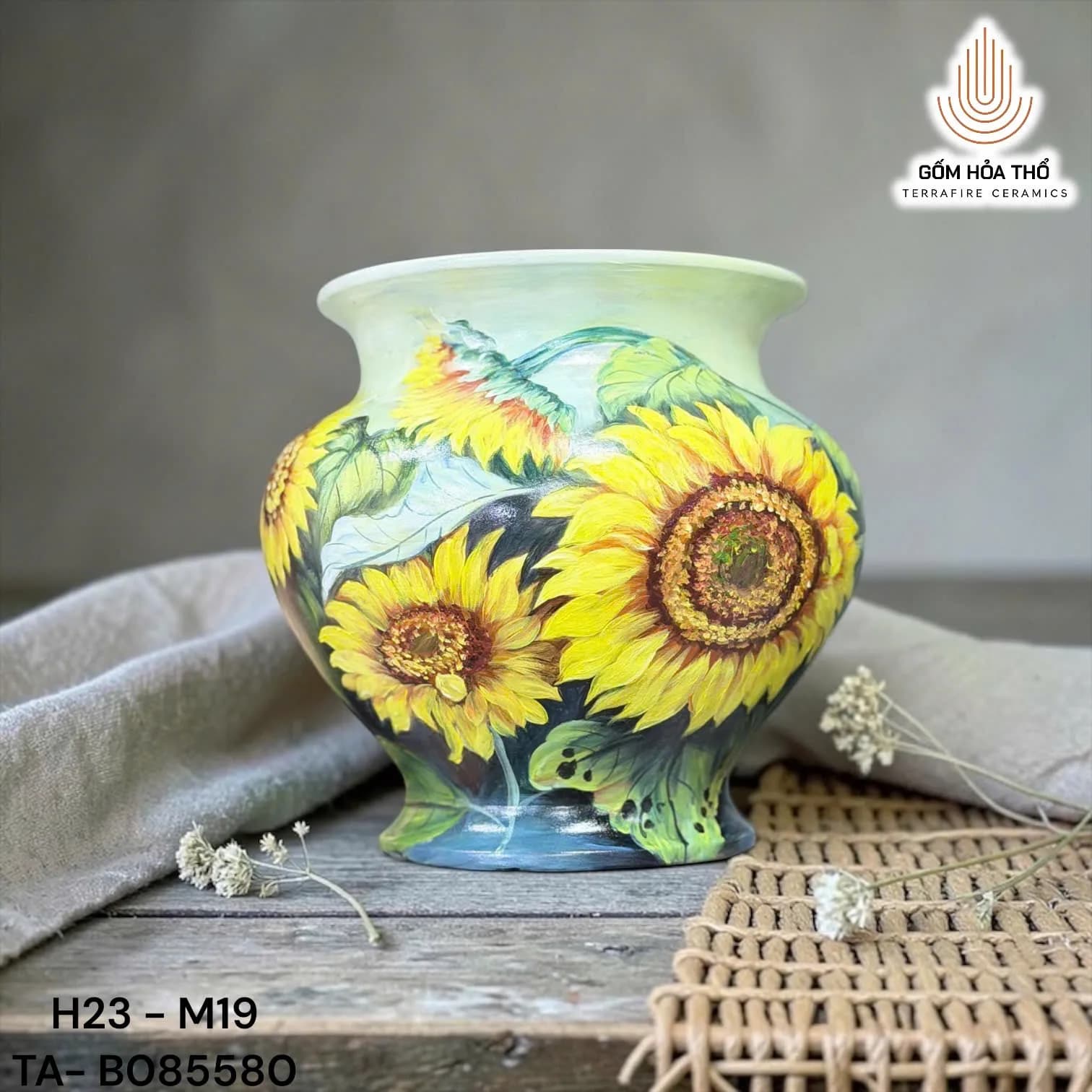 Bình hoa gốm vẽ tay hoa hướng dương