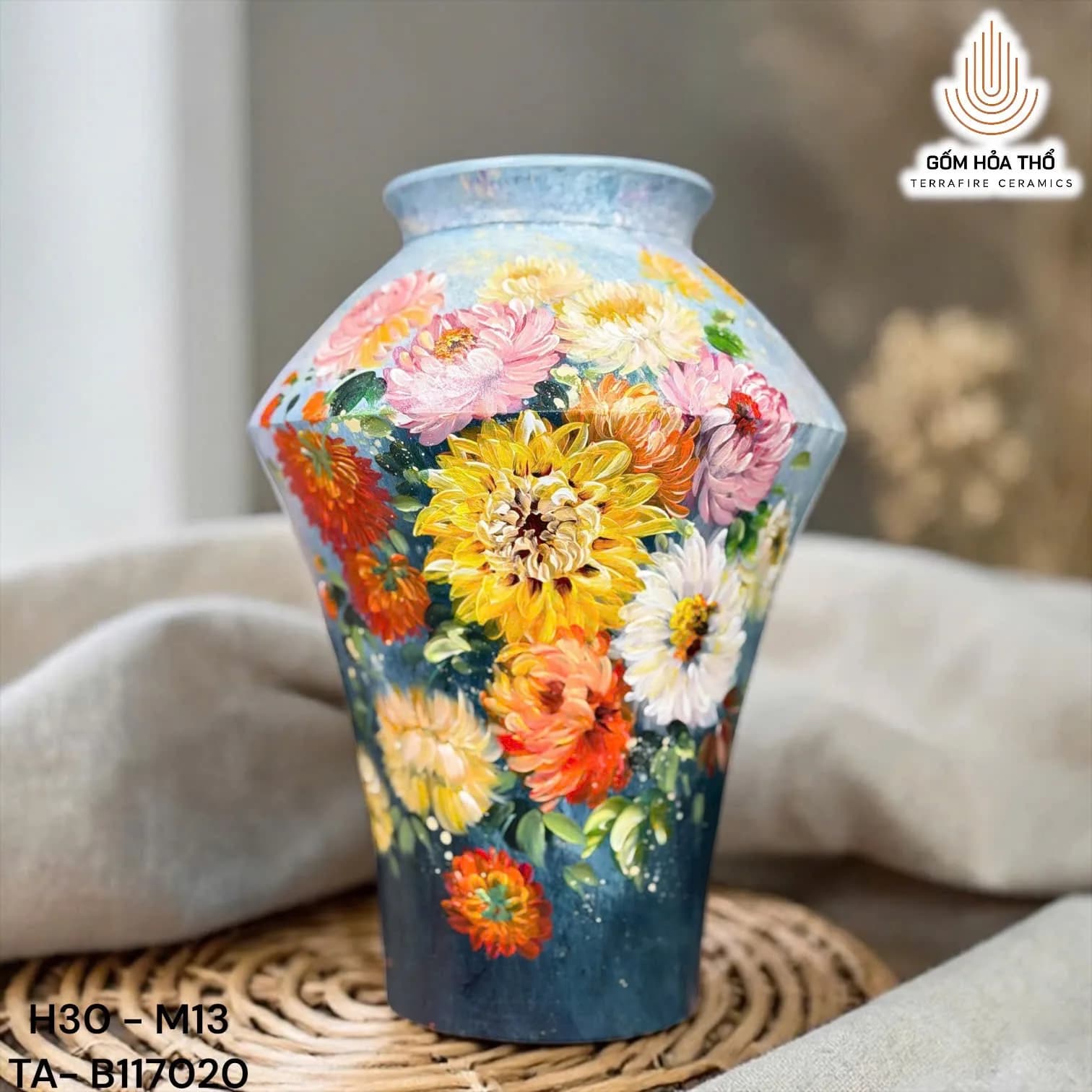 Bình hoa dáng vát vẽ ngàn hoa