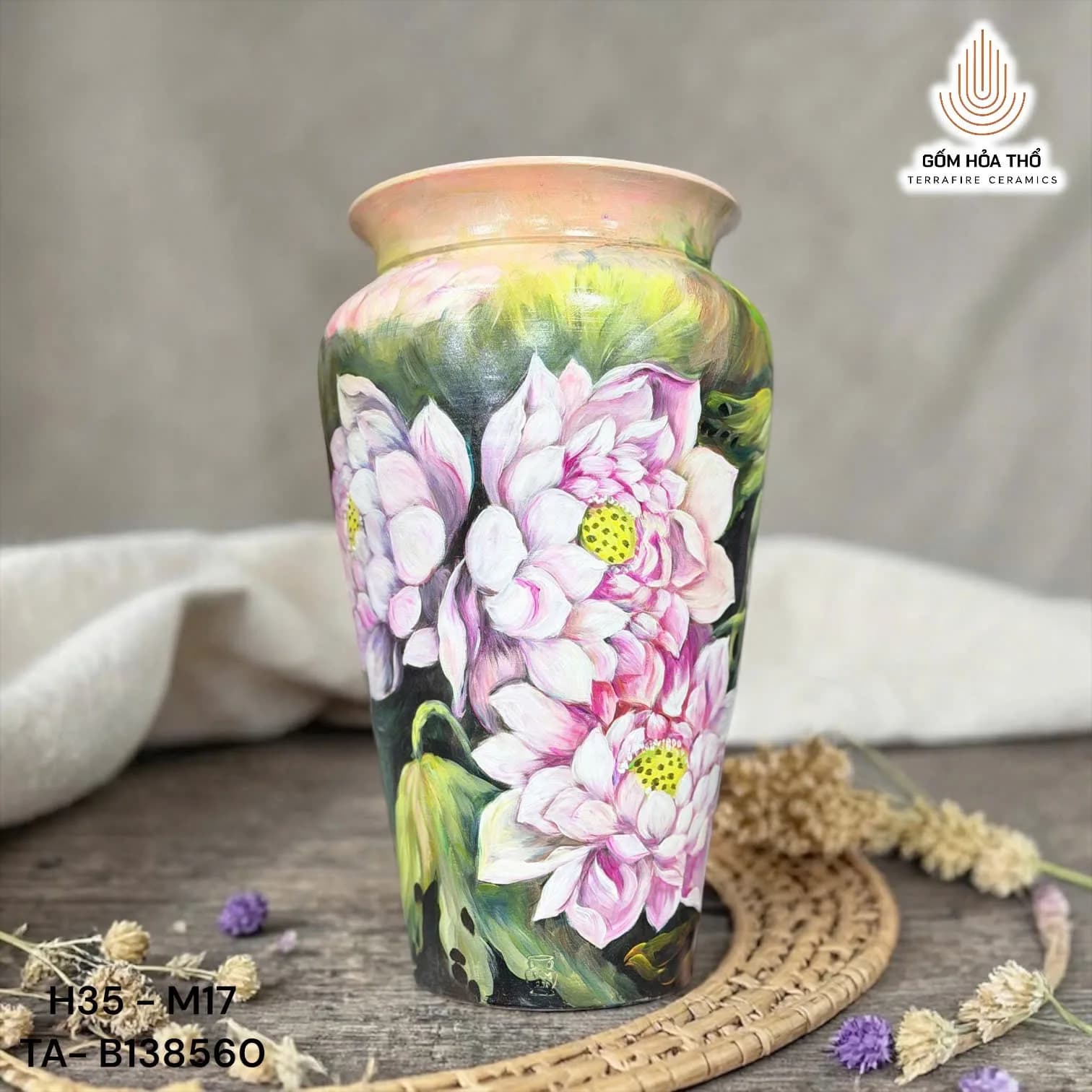 Bình hoa gốm vẽ hoa sen bách diệp