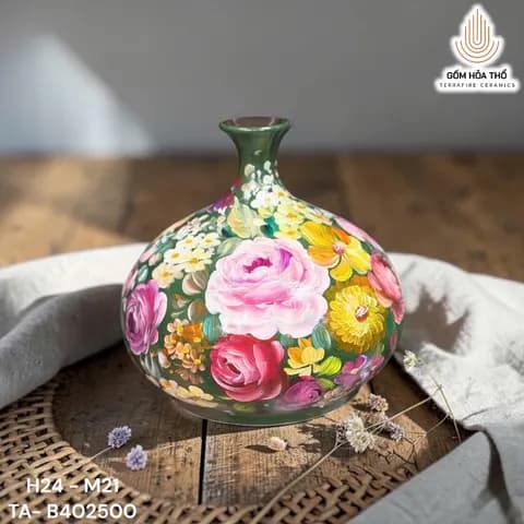 Bình hút lộc vẽ hoa hồng rực rỡ