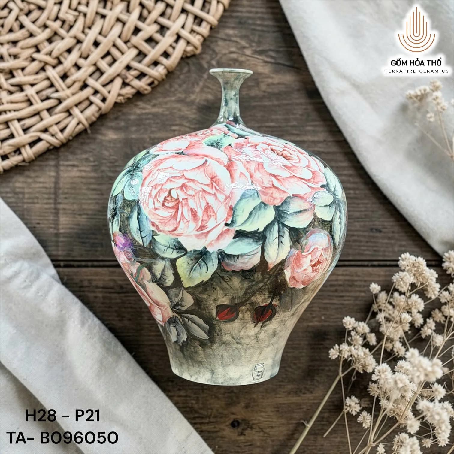 Bình hoa gốm vẽ hoa hồng cổ