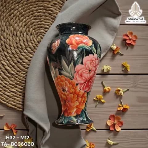 Bình hoa gốm vẽ hoa mẫu đơn