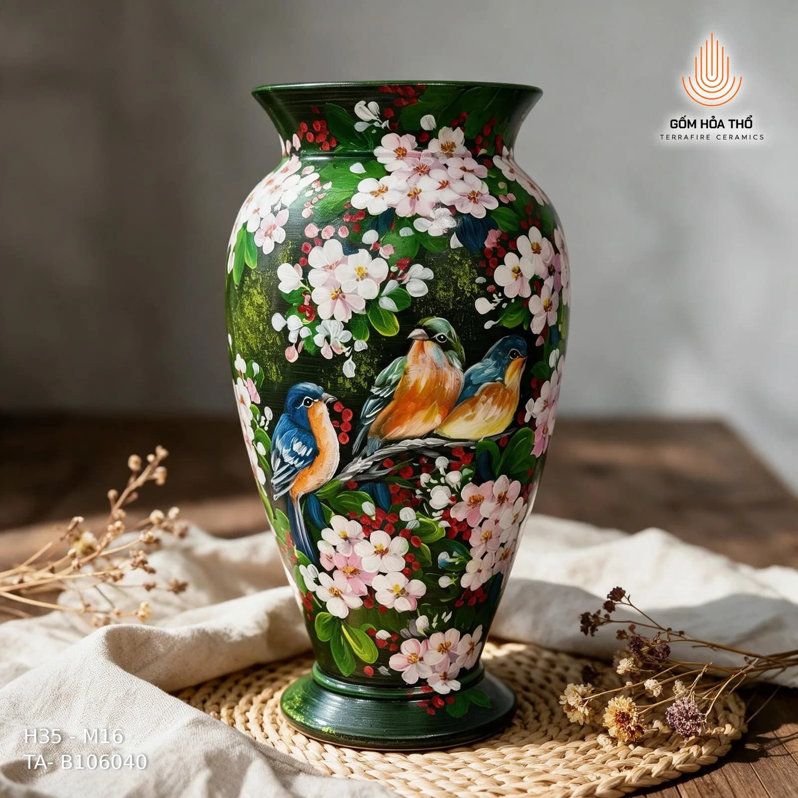 Bình hoa gốm vẽ hoa điểu nền xanh