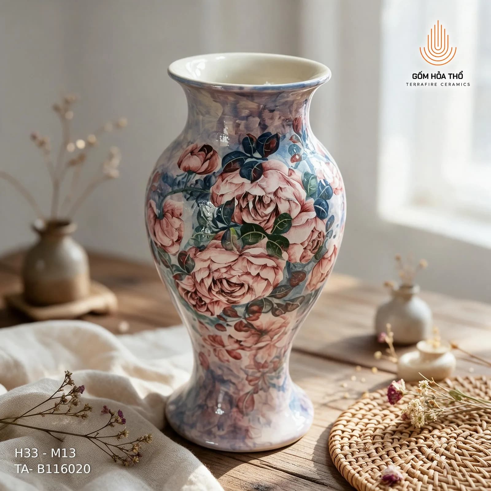 Bình hoa gốm họa tiết hồng cổ điển