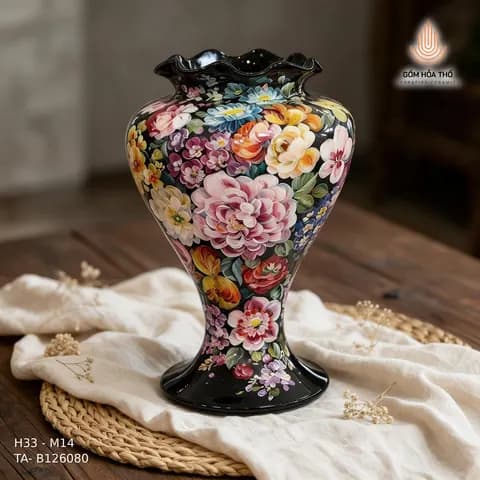 Bình hoa miệng bèo họa tiết hoa nở