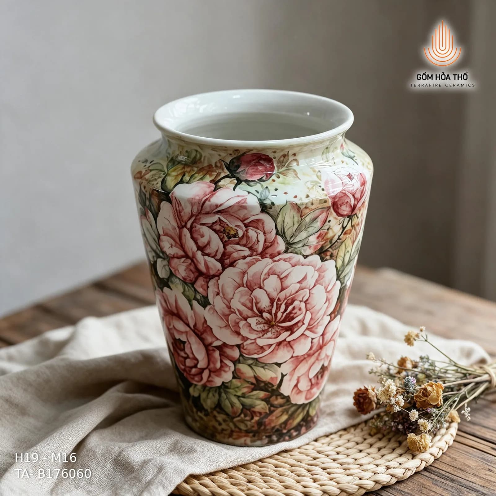 Bình hoa gốm họa tiết hoa hồng cổ
