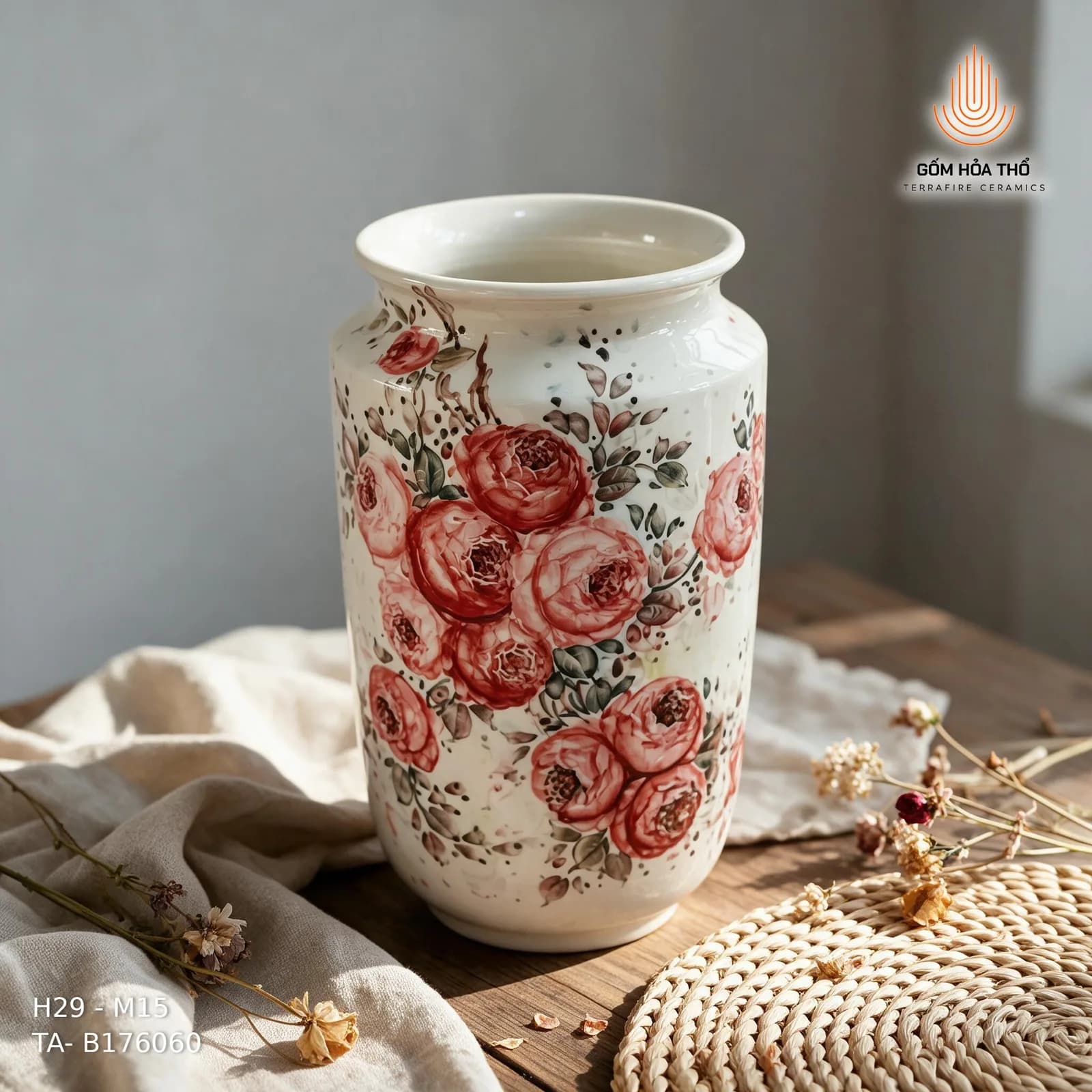 Bình hoa gốm vẽ hoa hồng cổ