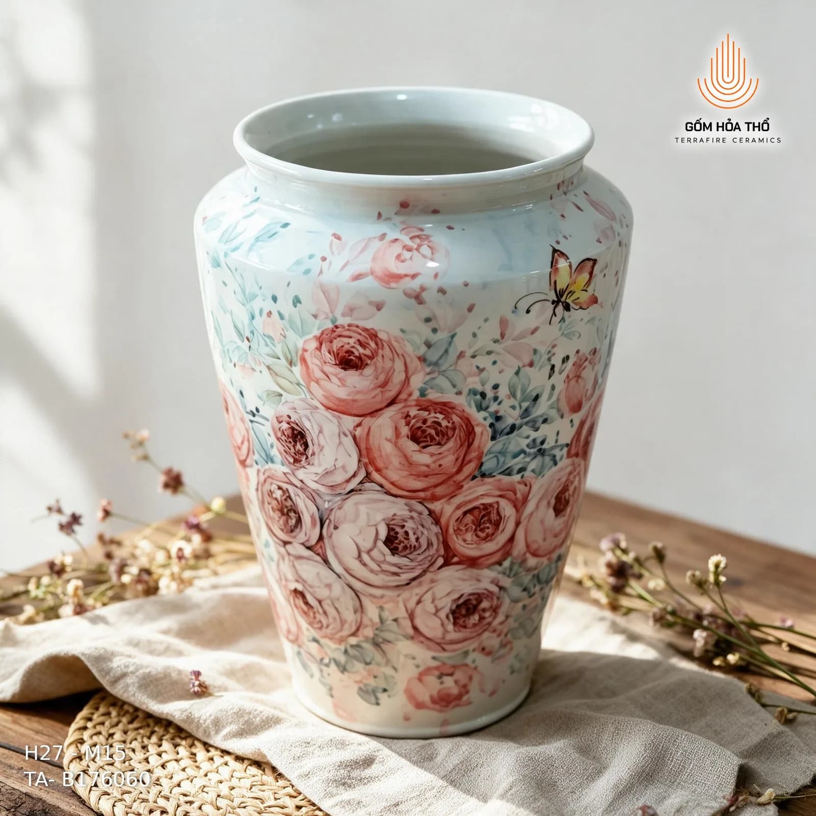 Bình hoa gốm vẽ hoa hồng cổ điển