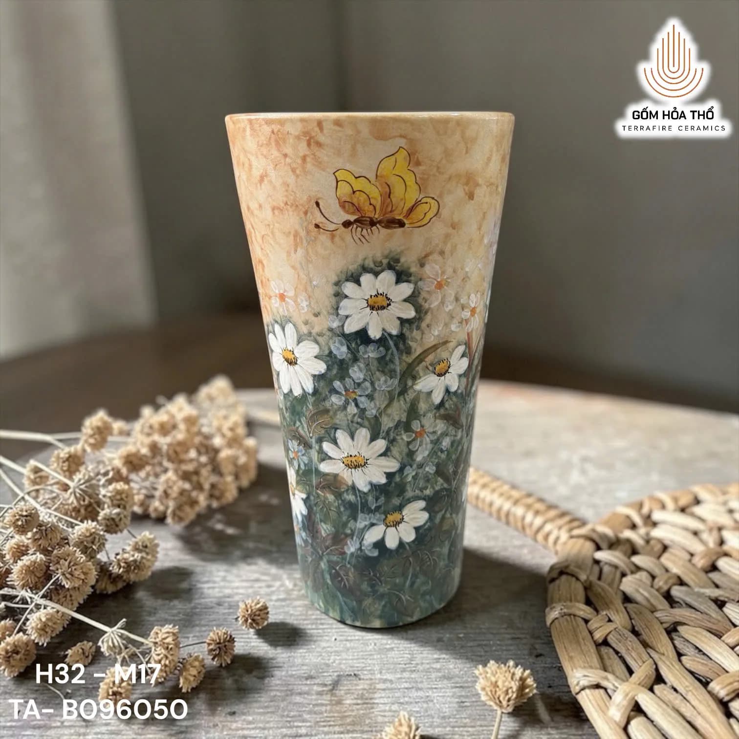 TEST Bình hoa gốm vẽ hoa cúc bướm vàng
