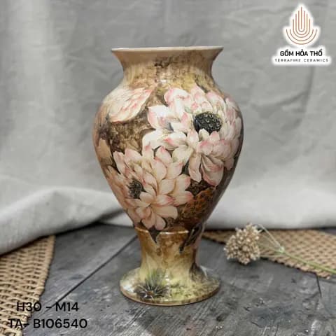 Bình gốm dáng đài hoạ tiết hoa Sen vẽ tay