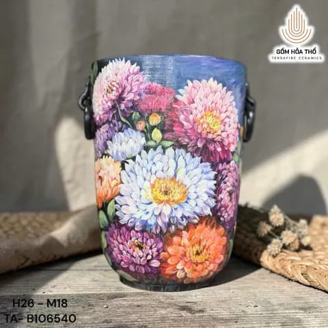 Bình xô quai tai vẽ hoa cúc đa sắc